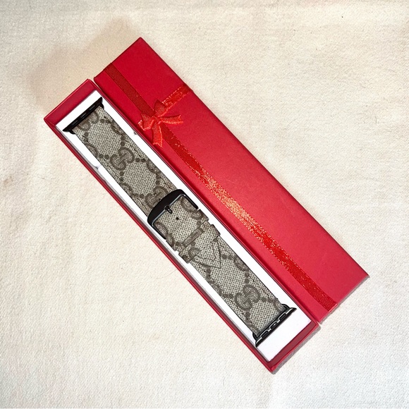 💗 Gucci upcycled Apple Watch band Handmade - Picture 9 of 15